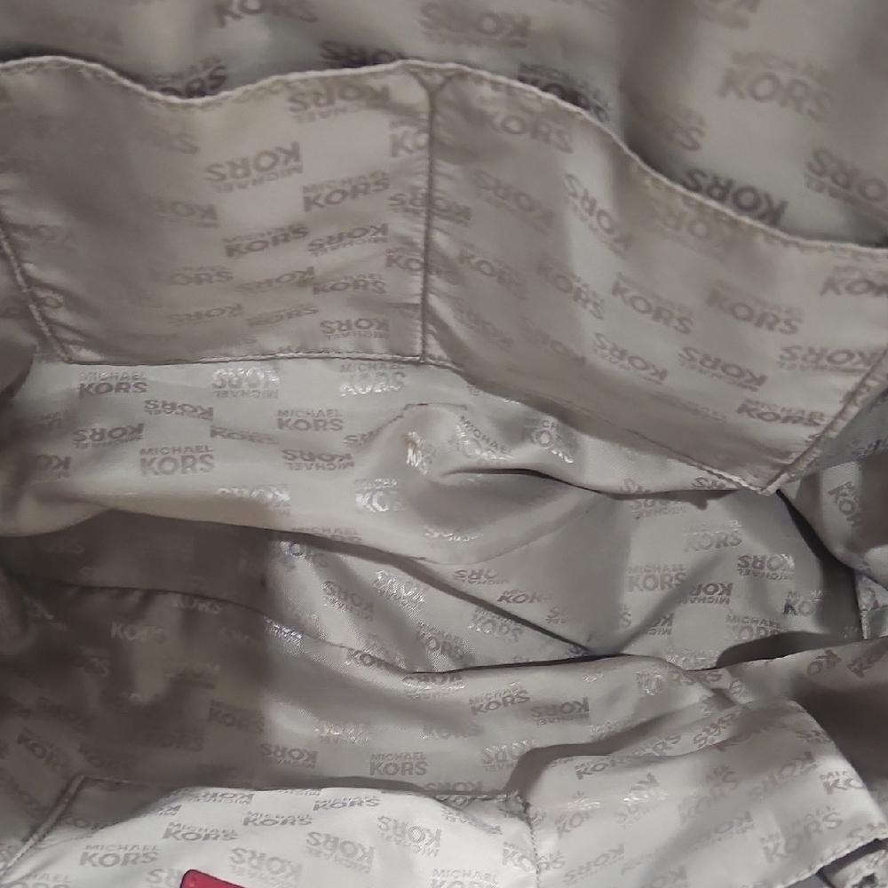 Michael Kors Cherry Red Tote with Gold Logo - Picture 7 of 10